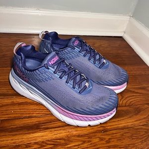 Hoka one one